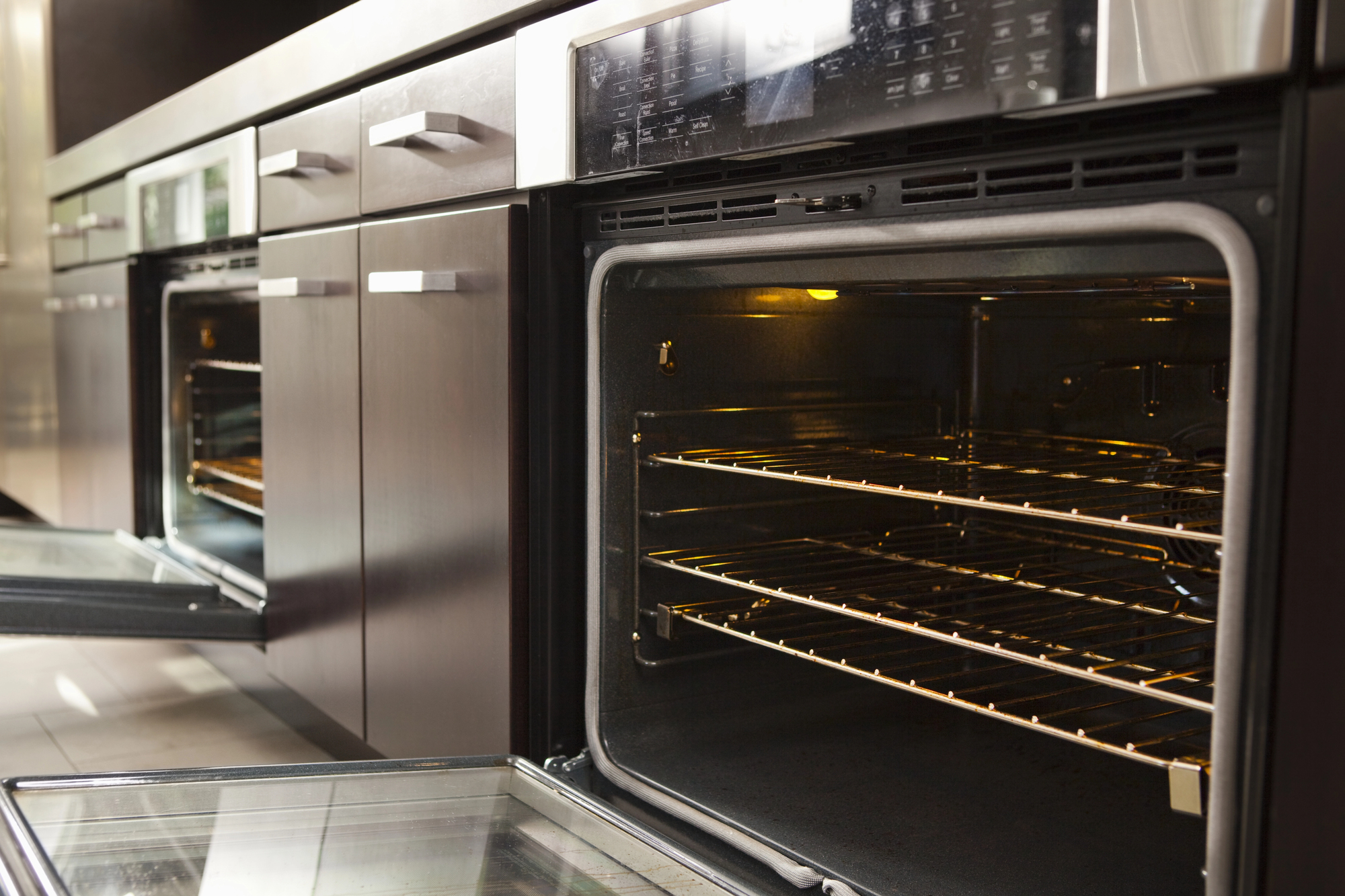 stock-image-34002431-L Oven Clean